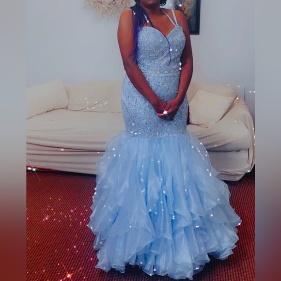 Colors designer gown - Picture 5 of 6